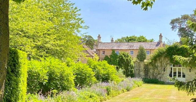 Lawns, shrubs and hedges at Guyers House Hotel